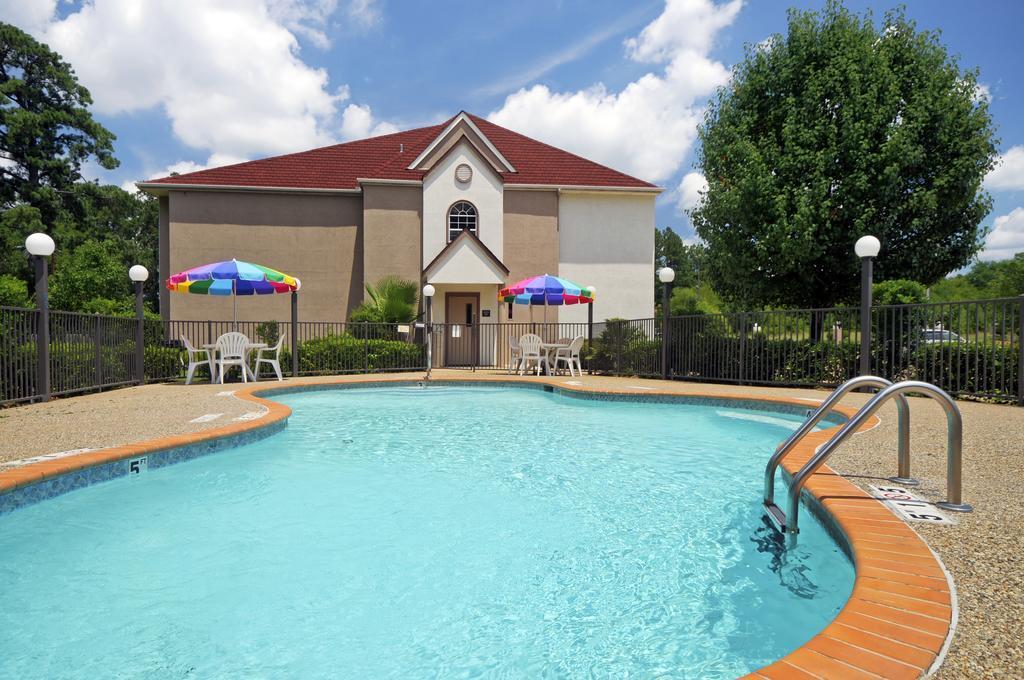 Quality Inn & Suites Longview I-20 Exterior photo