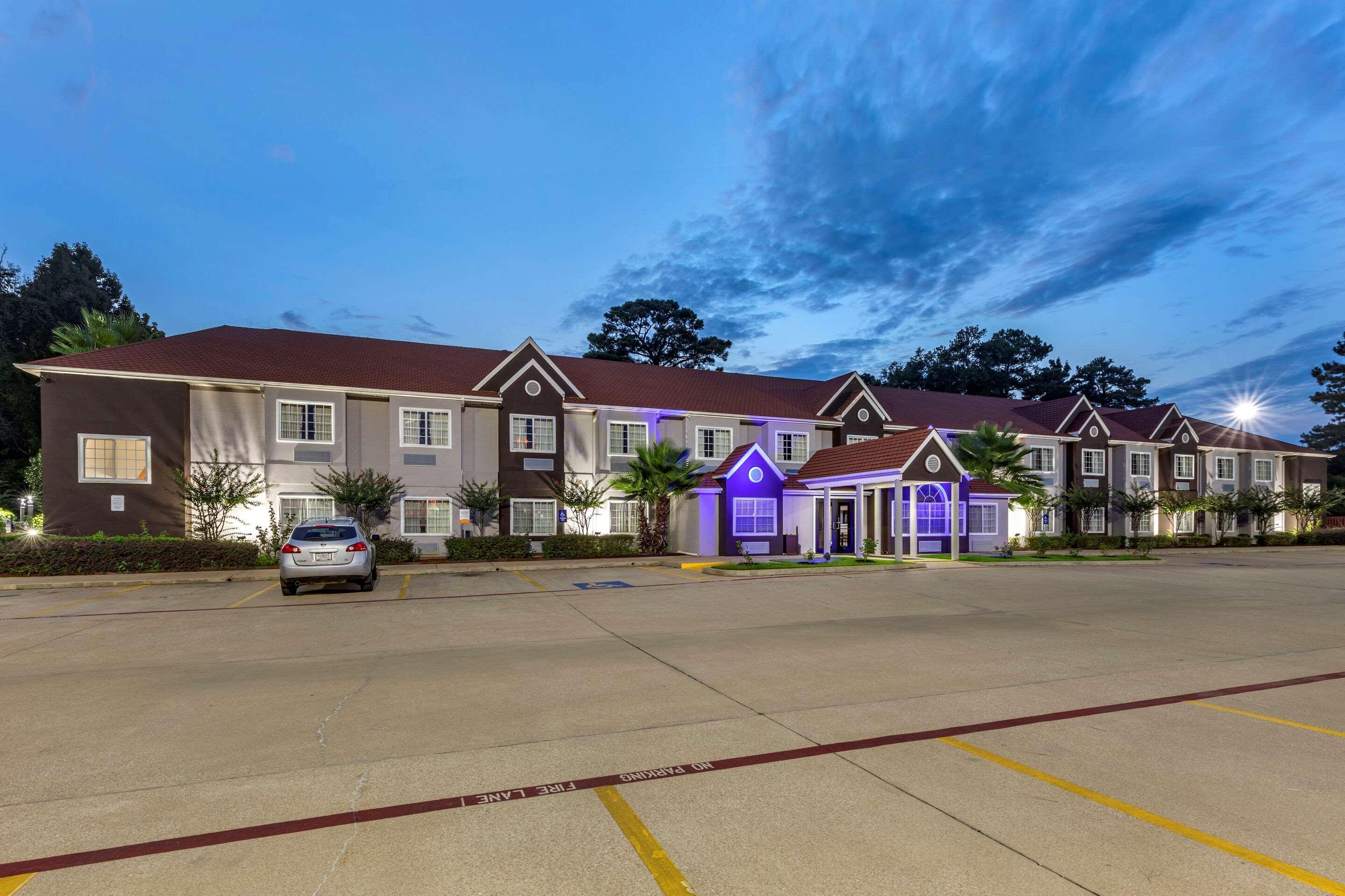 Quality Inn & Suites Longview I-20 Exterior photo